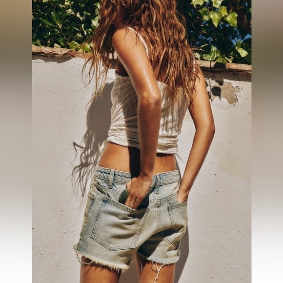 NWT Zara Women's Jean Shorts - Picture 4 of 9